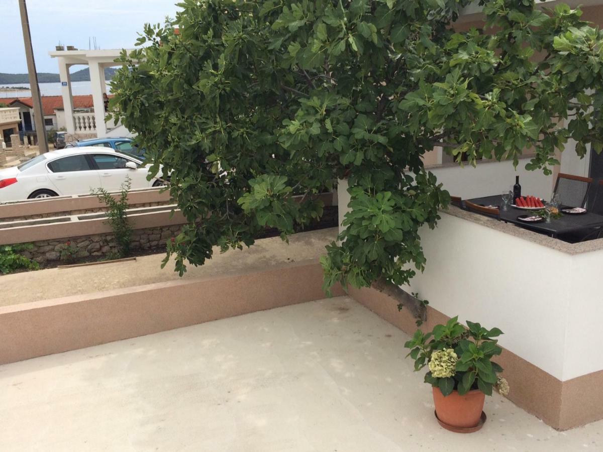 Bdm Apartment Drage Esterno foto
