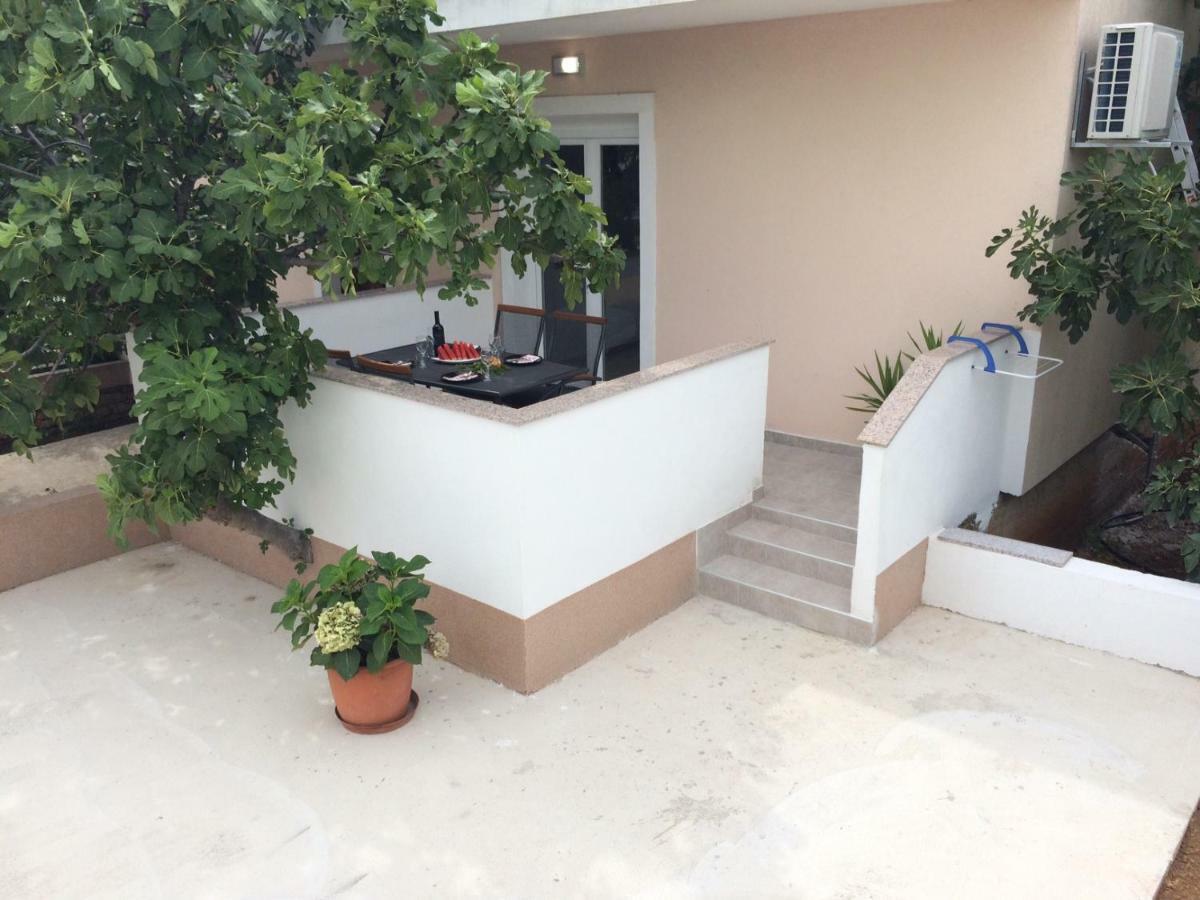 Bdm Apartment Drage Esterno foto